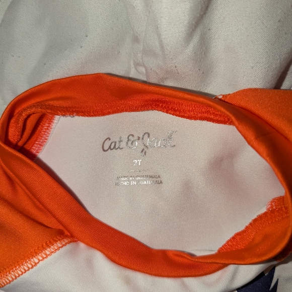 Cat & Jack rash guard size 2T - Picture 3 of 3